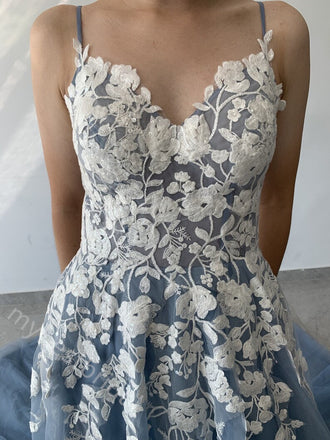 Elegant V-neck Sleeveless Lace Applique A-line Floor Length Prom Dress,PDS11586