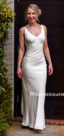 New Arrival V-neck Mermaid Open Back Long Wedding Dresses Online, WDS0081