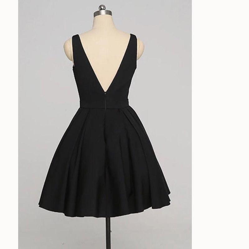 Simple Black V Neck Short Cheap Custom Homecoming Dresses 2018,BDY0226