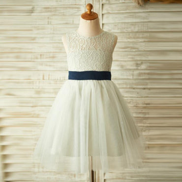 Ivory Beautiful Lace and Tulle Sleeveless Scoop Cheap Flower Girl Dresses with Bow, FGY0131